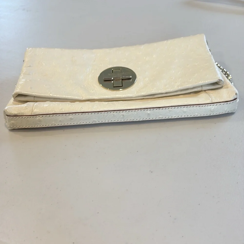 Kate Spade - Cream Handbag with gold strap and accents